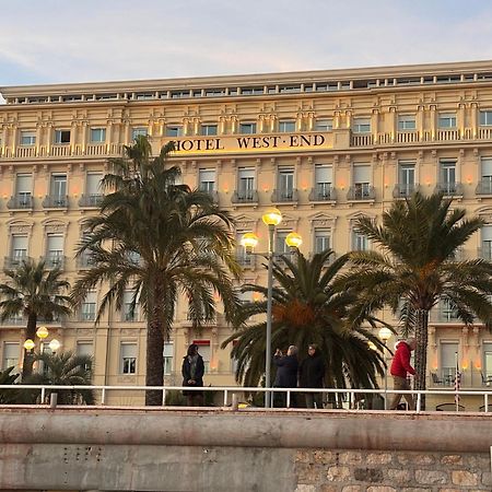 Bonaparte - Nice Buitenkant foto