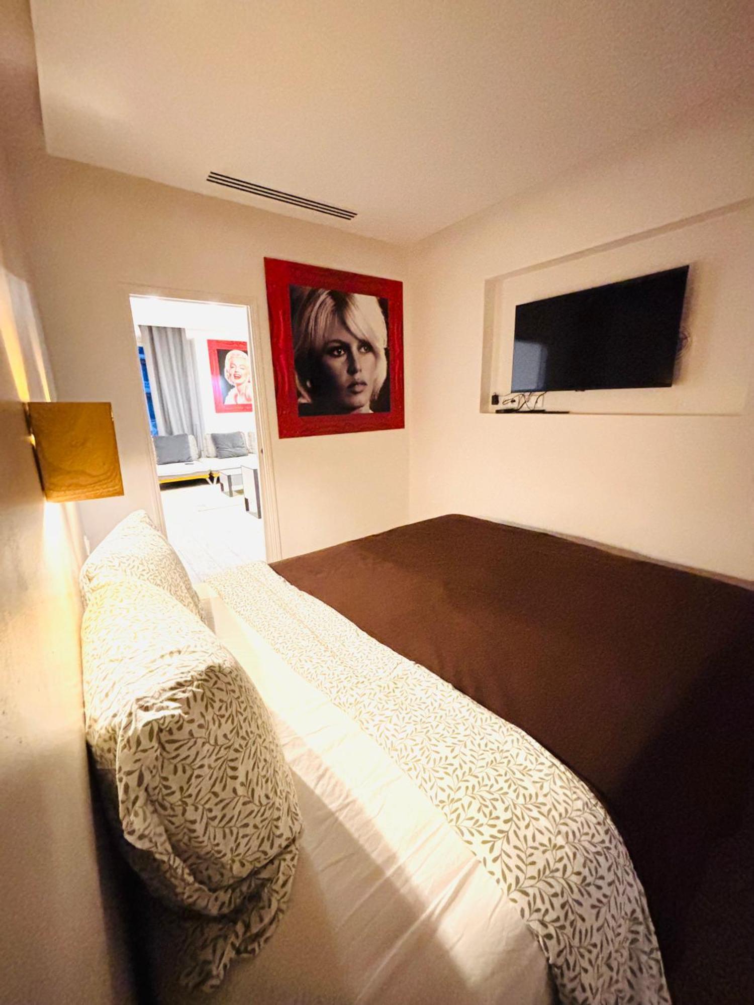 Bonaparte - Nice Buitenkant foto